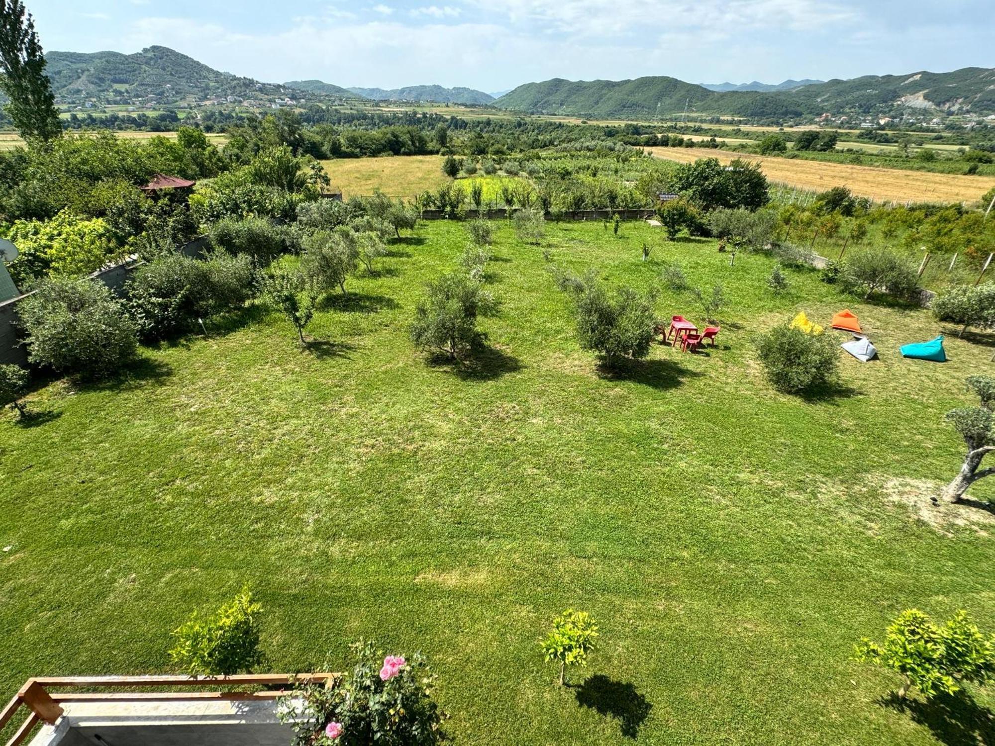 Chaleter Kei Tiranë